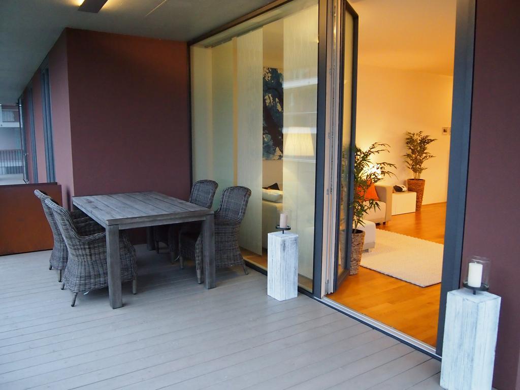 Apartment Schlosspark Am Traunsee Altmünster Rum bild